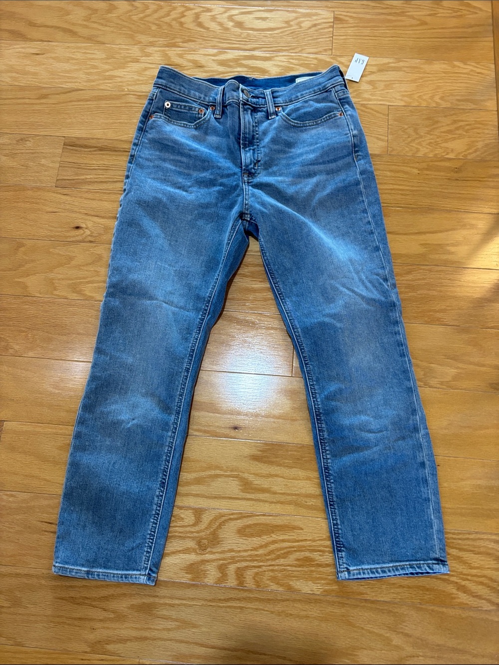 GAP women’s Straight Fit Blue Denim Jeans
